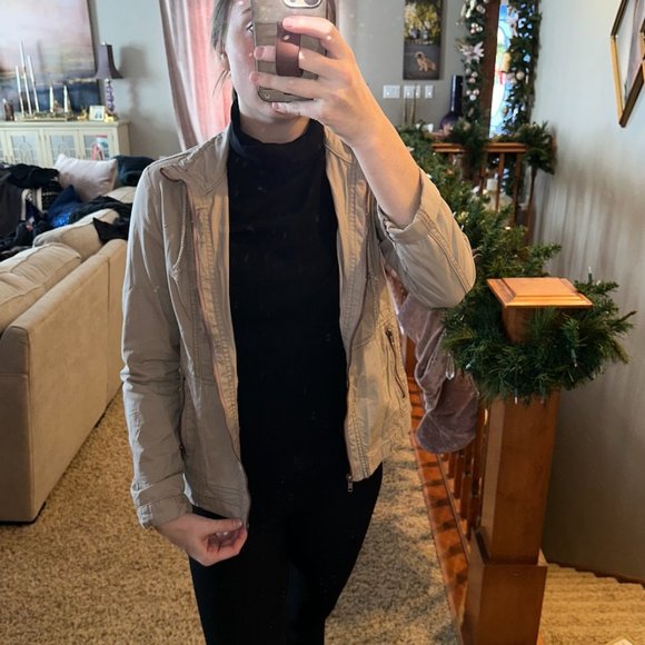 Maurices zip up - size small - Picture 1 of 4